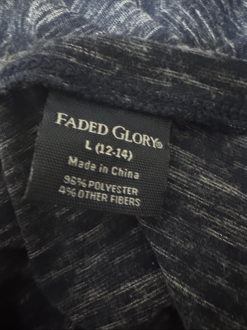 Worn once Faded Glory Classic V-Neck Navy Space-Dye Women's Top with details - Picture 5 of 6